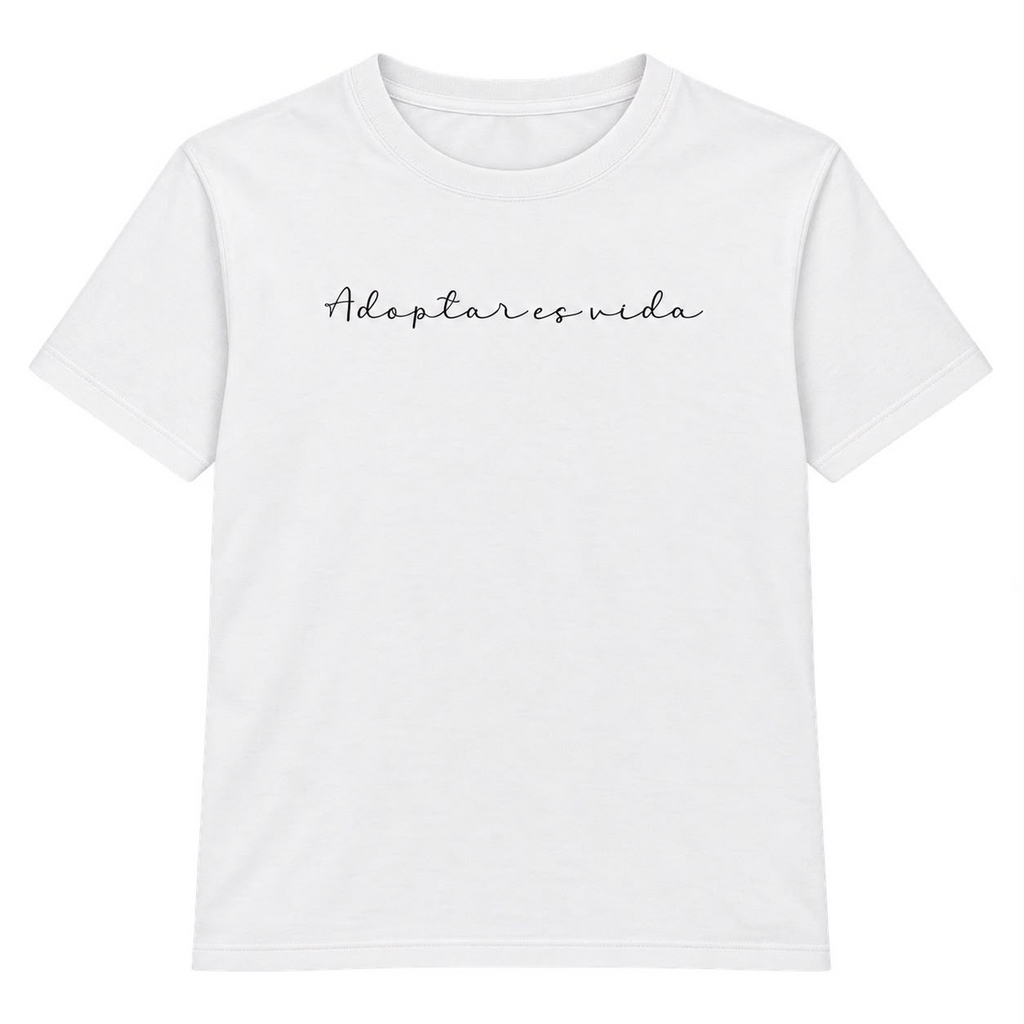Camiseta blanca unisex con la frase «Adoptar es vida» en el pecho
